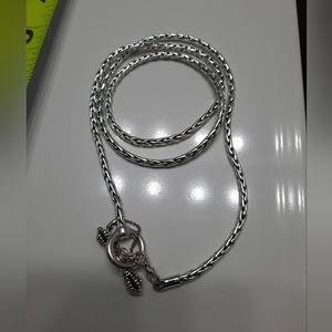Silver chain And Channel Chain